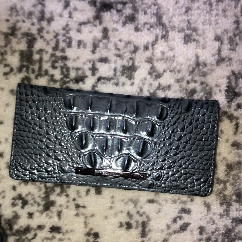 Brahmin wallet